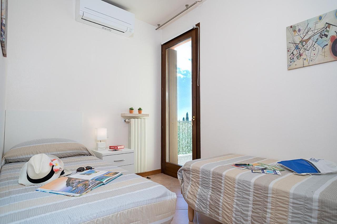 Apartment Blanco - Regarda Travel Lazise Bagian luar foto