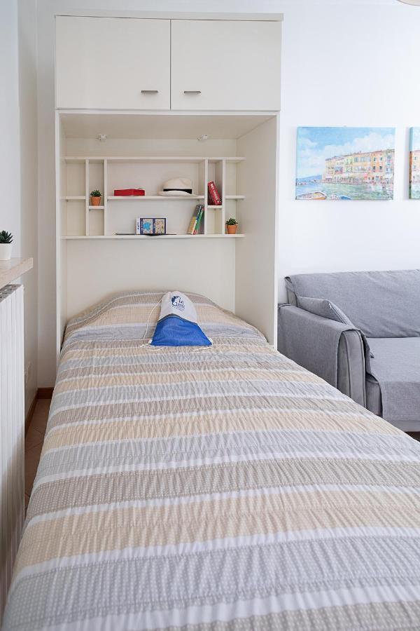 Apartment Blanco - Regarda Travel Lazise Bagian luar foto